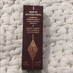 Charlotte Tilbury - Matte Lipstick (Very Victoria)